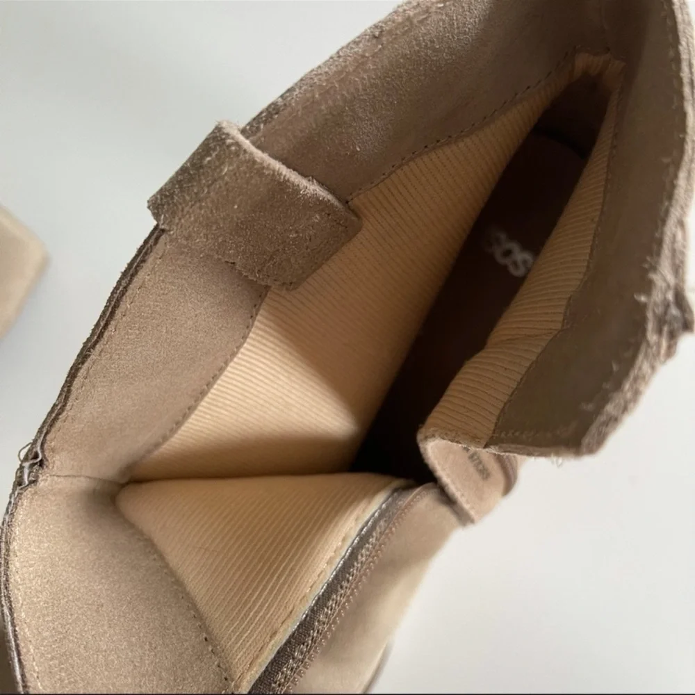 NWOT ASOS Suede Western Stacked Heel Ankle Bootie